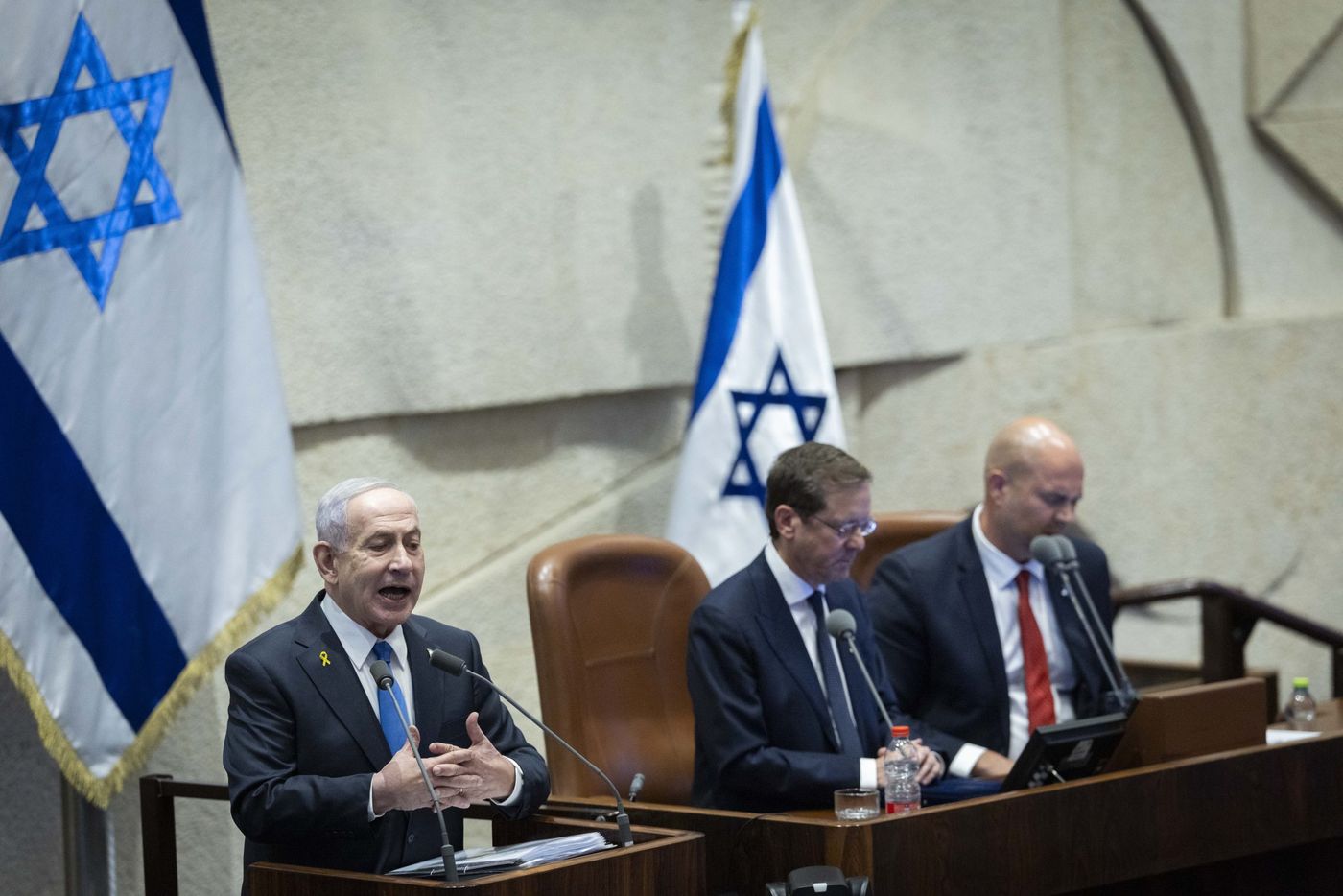 נתניהו בלב הסערה: "נשיא העליון הוא יצחק עמית, אבל"