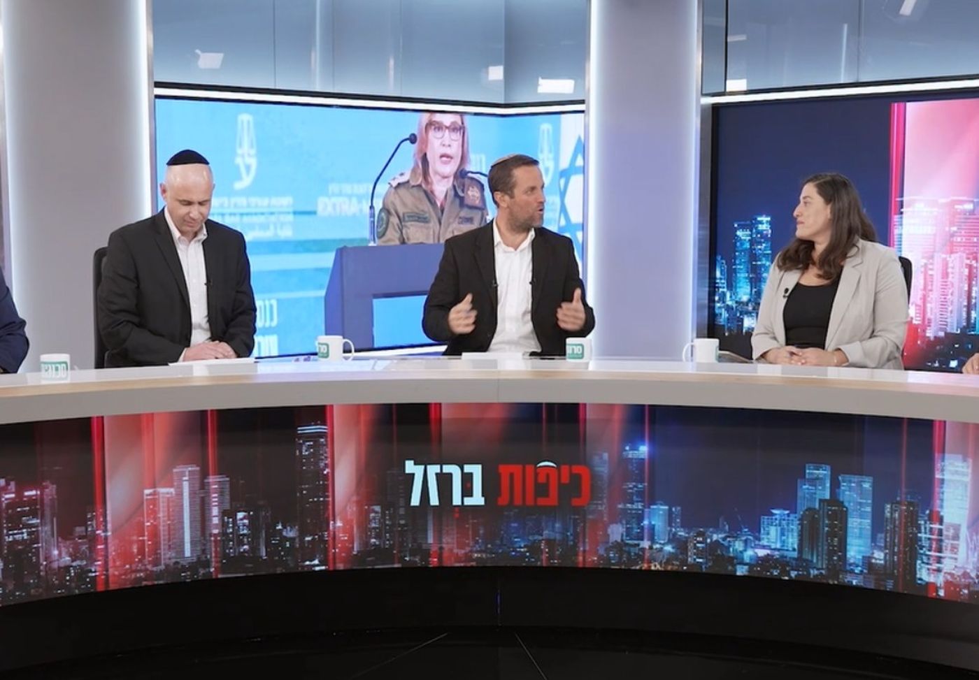 "מתנהגת כמו אחרון המאפיונרים": כיפות ברזל על סערת הפצ"רית