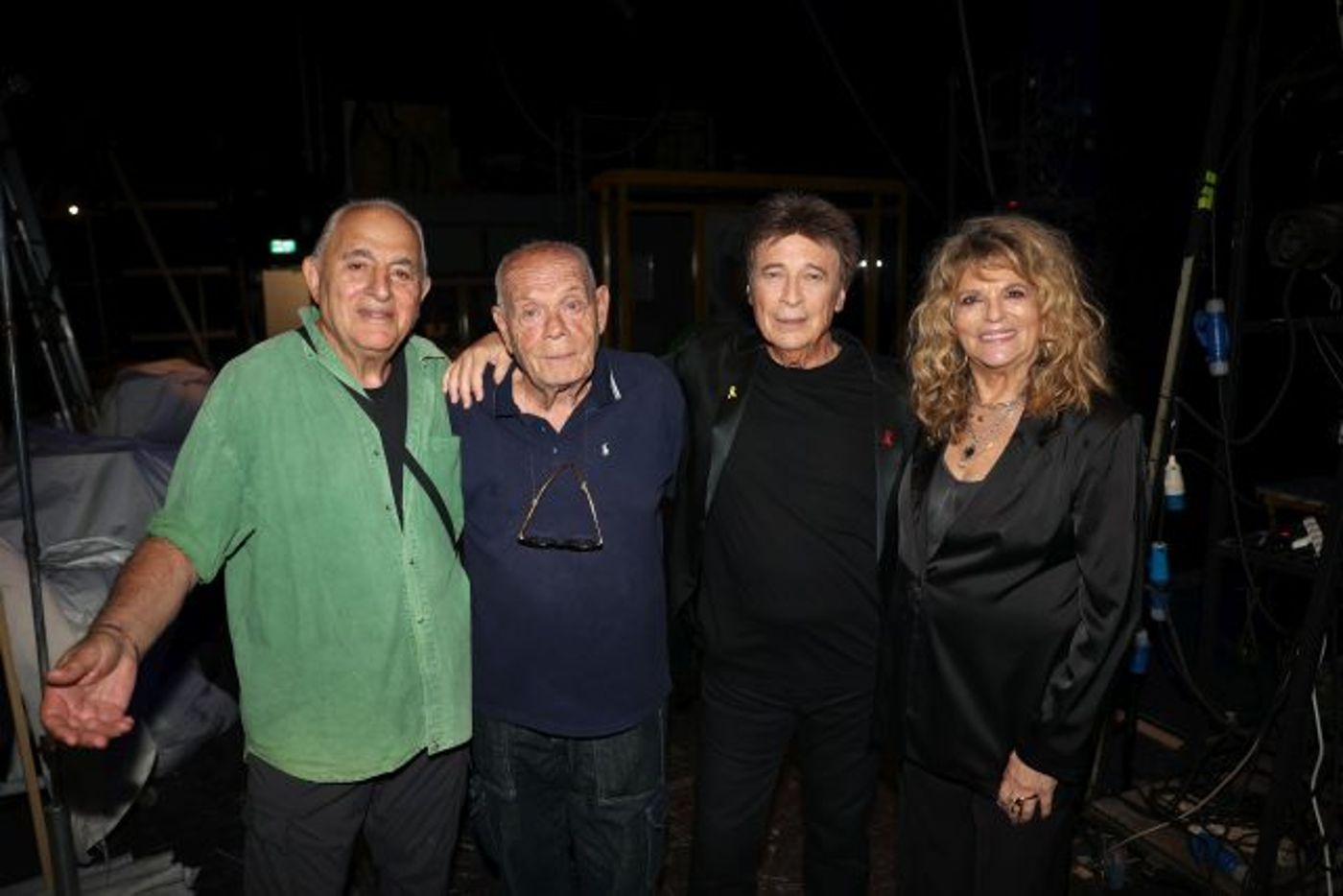 שרים לליאור
