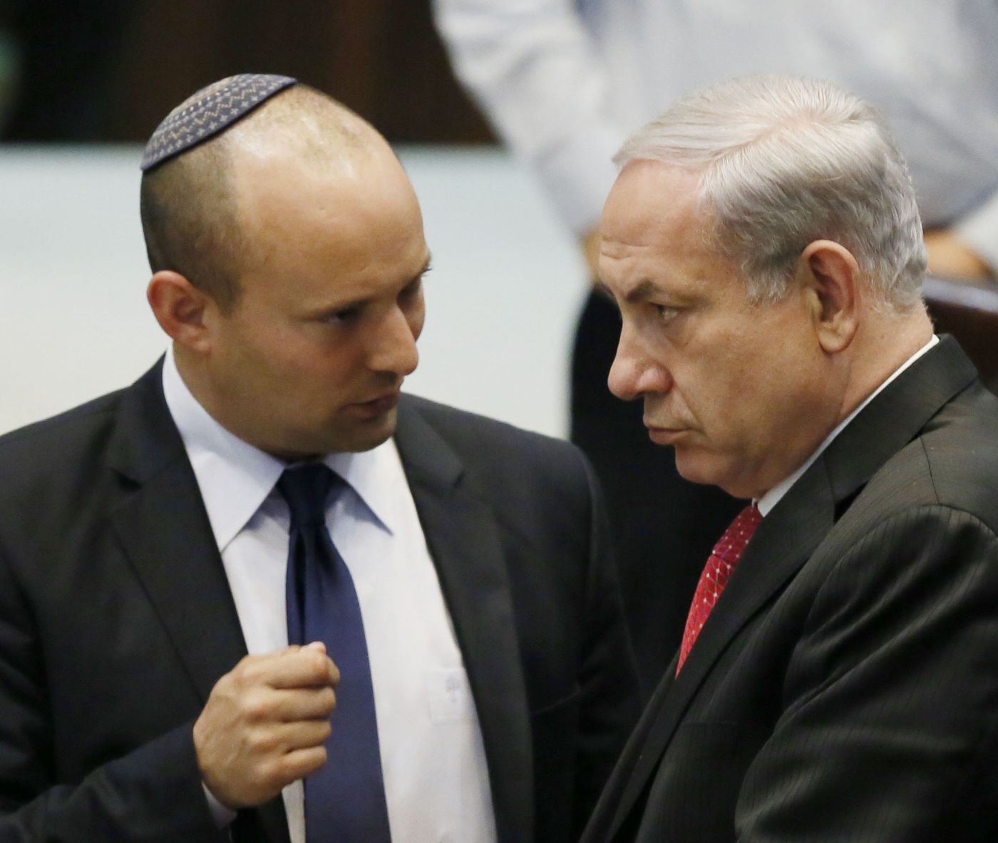 יוגב: בנט ונתניהו סוגרים דברים בארבע עיניים