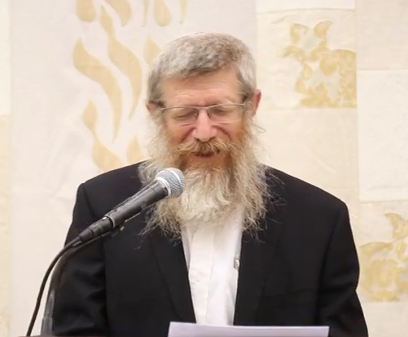 הרב צבי קוסטינר