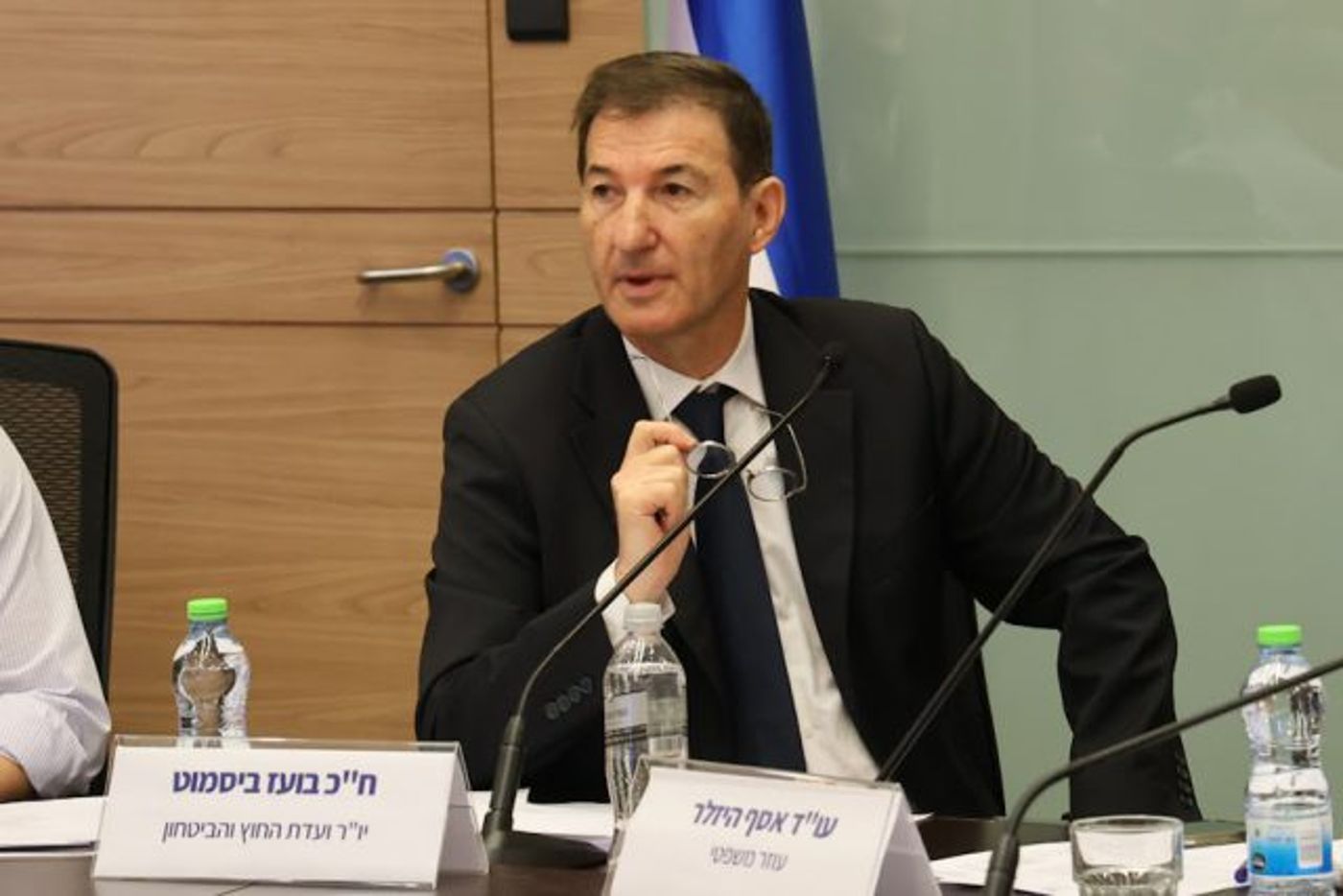בועז ביסמוט בועדה |