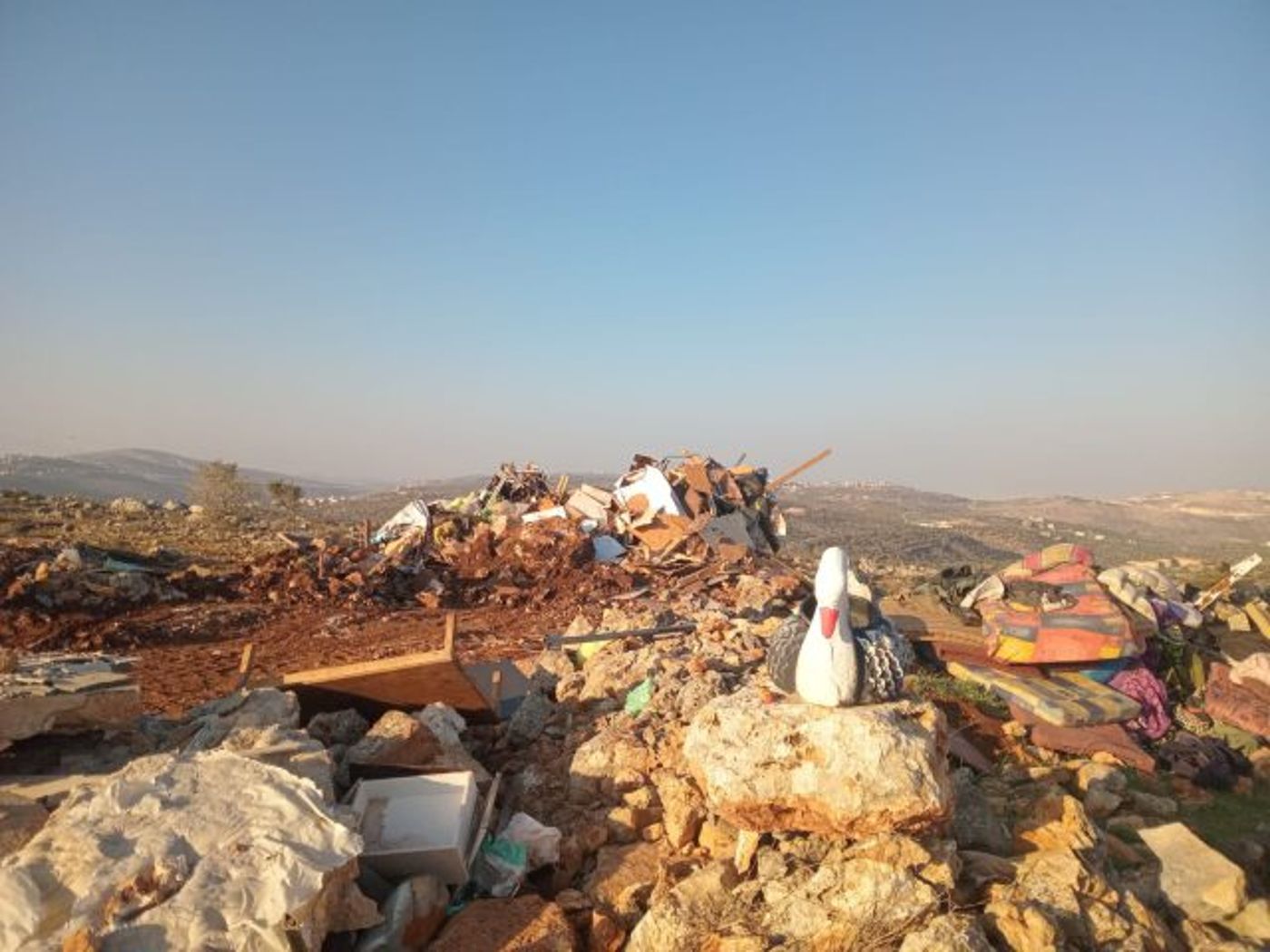 ההריסה בגבעת מבשר שלום |