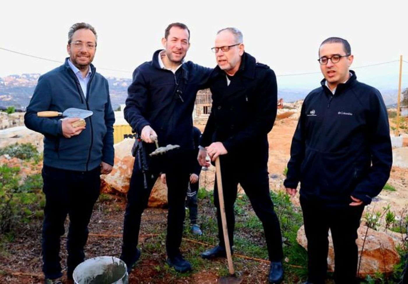יוסי דגן ראש מועצת שומרון ובנימין הורגן בהנחת אבן הפינה אשתקד |
