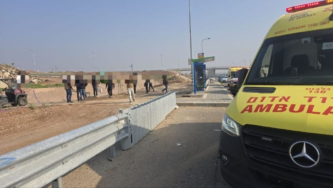 שני נרצחים בפיגוע מדקירה ודריסה בצפון | המחבל נעצר
