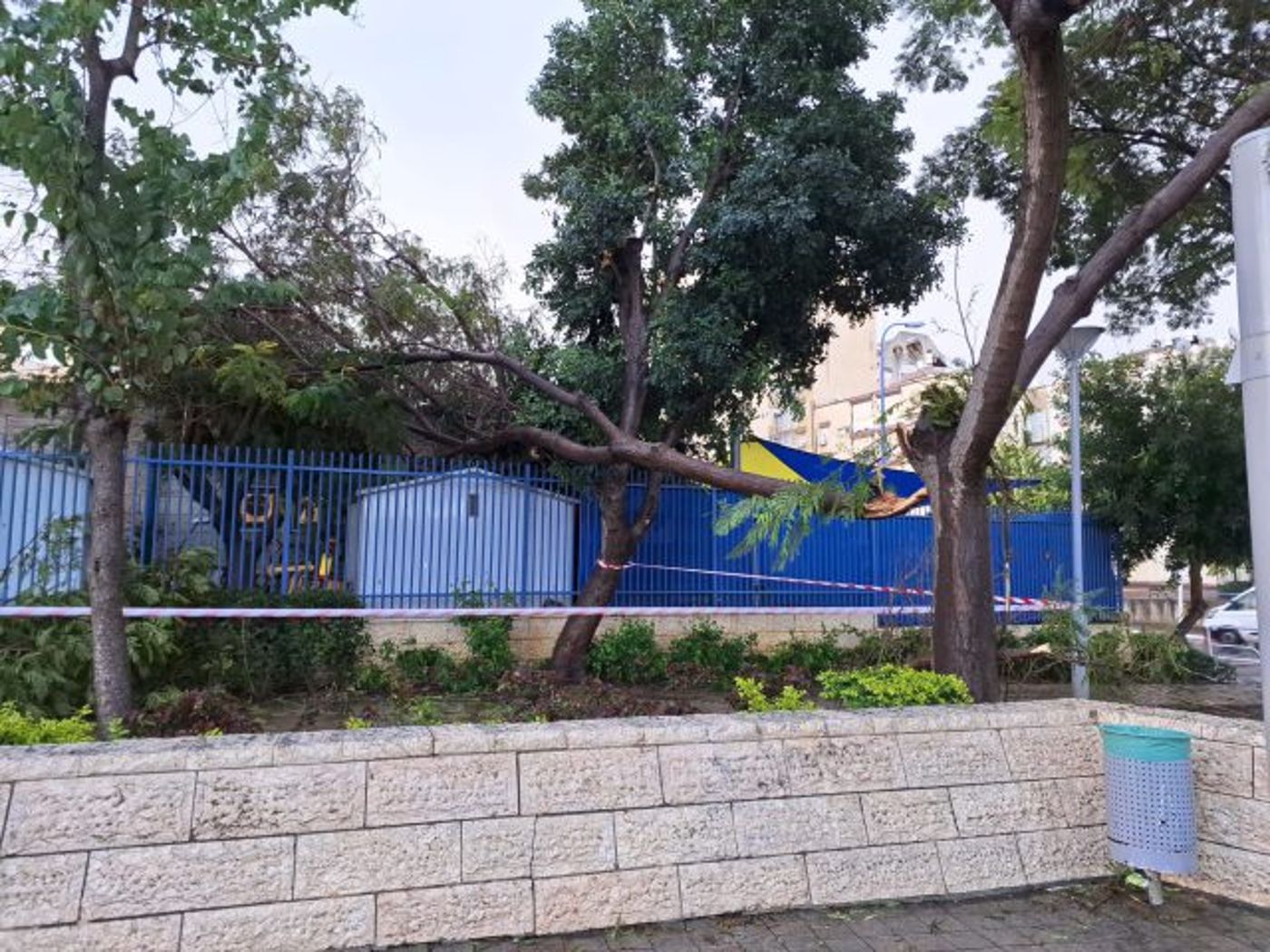 מזג האוויר הסוער: תיעוד דרמטי מההצפות בכבישי חיפה