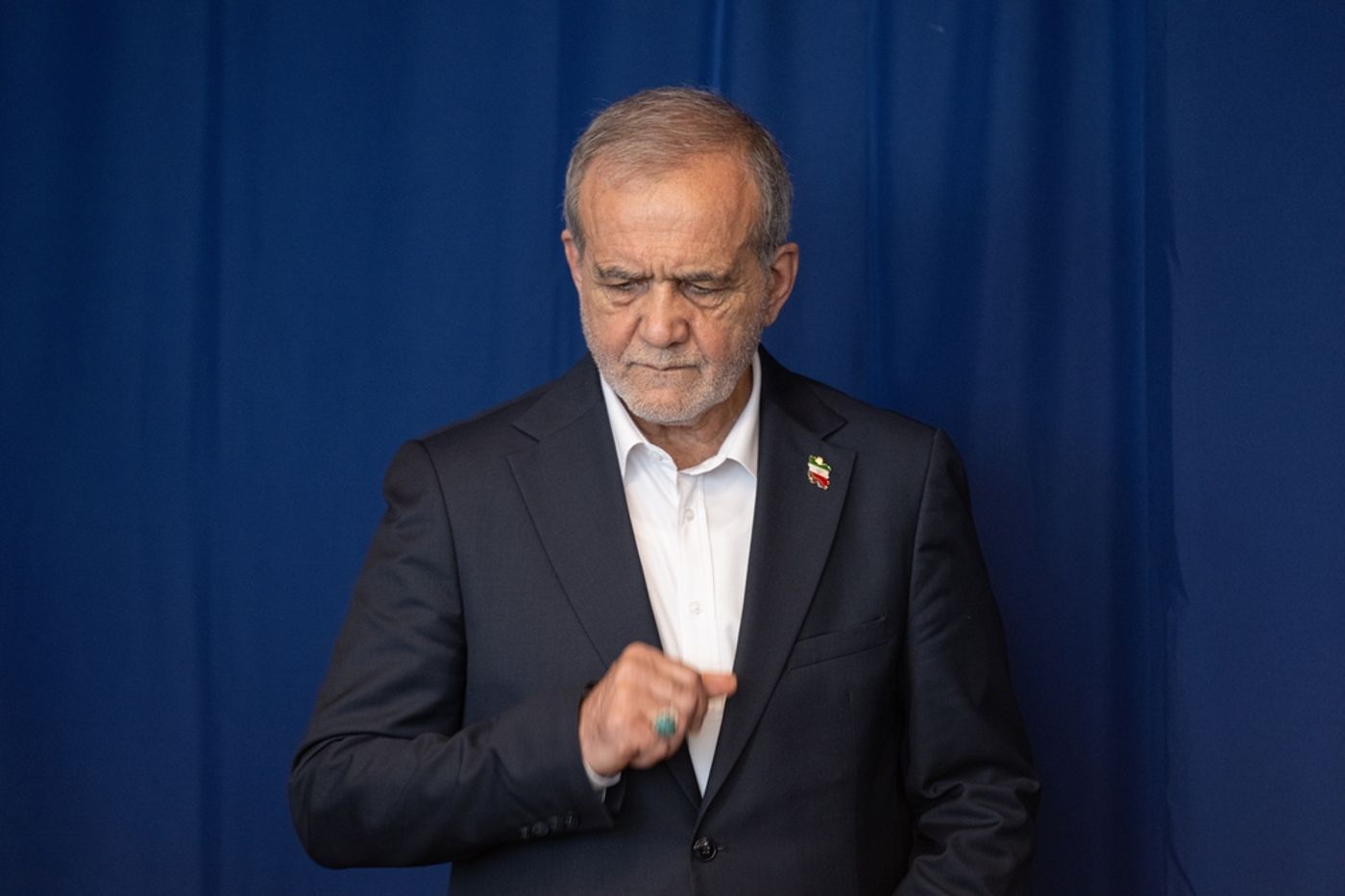 נשיא איראן בהצהרה דרמטית: "אני אשם במצב הנוכחי"