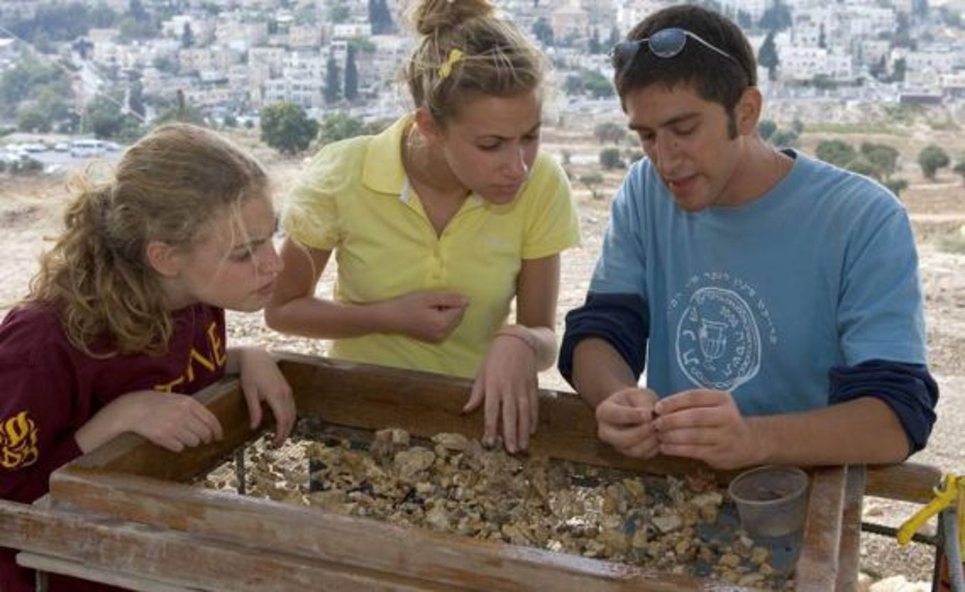 מסננים עפר בהר הבית (באדיבות המצלם)
