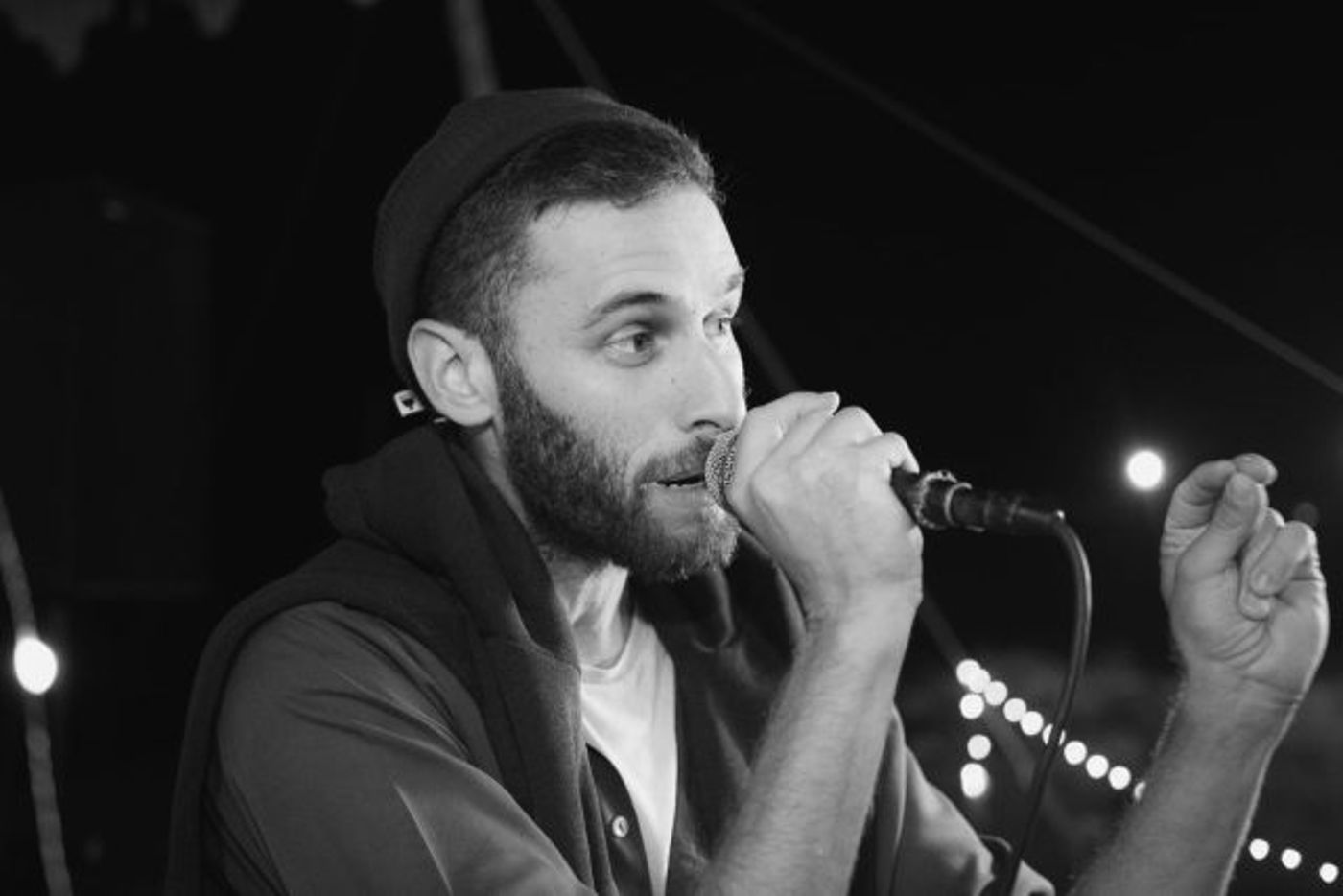 יונתן קונדה (ללא קרדיט)