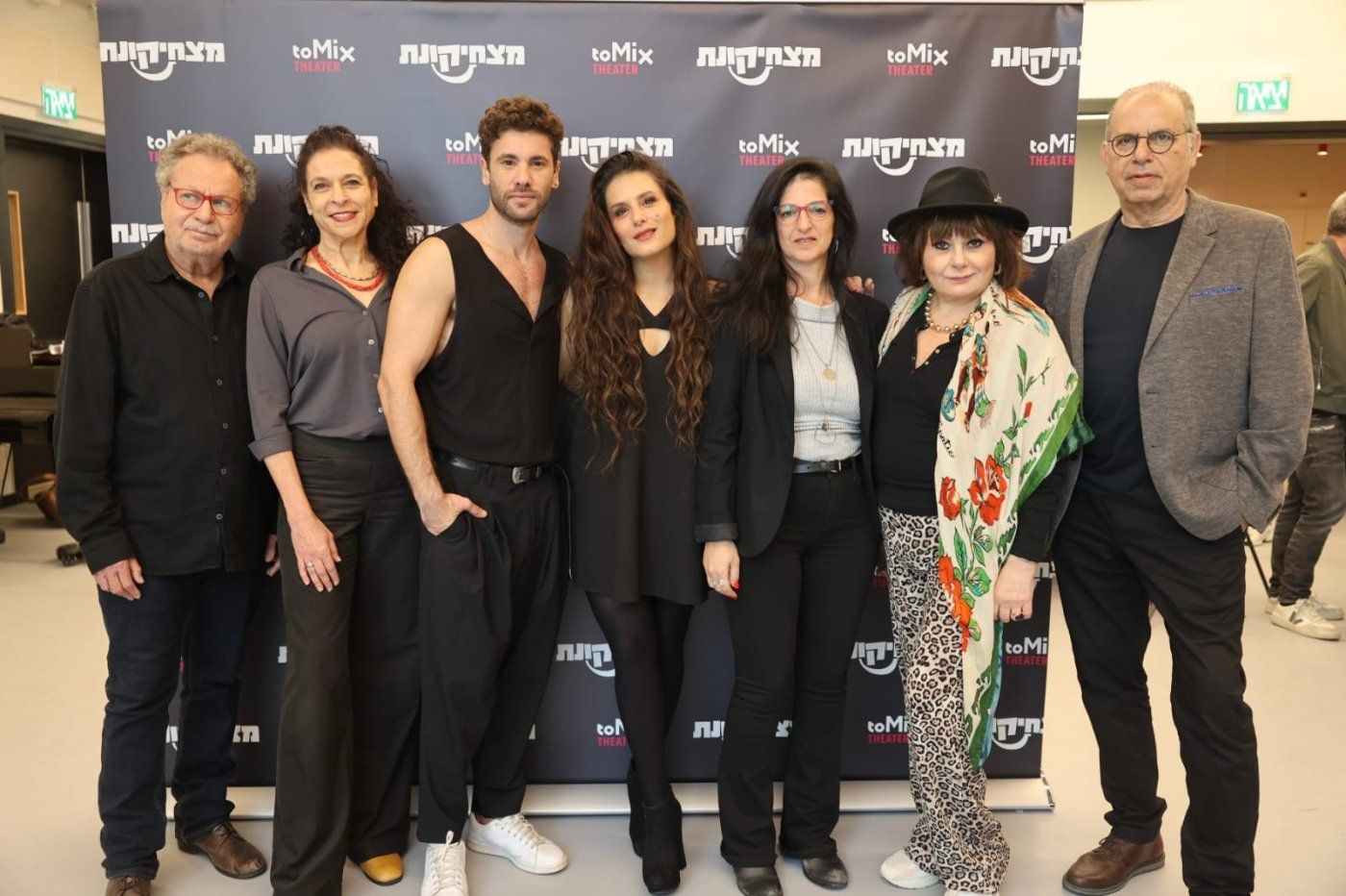 שחקני המחזמר -