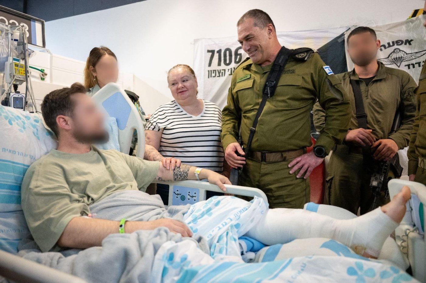 הרמטכ"ל בביקור פצועים