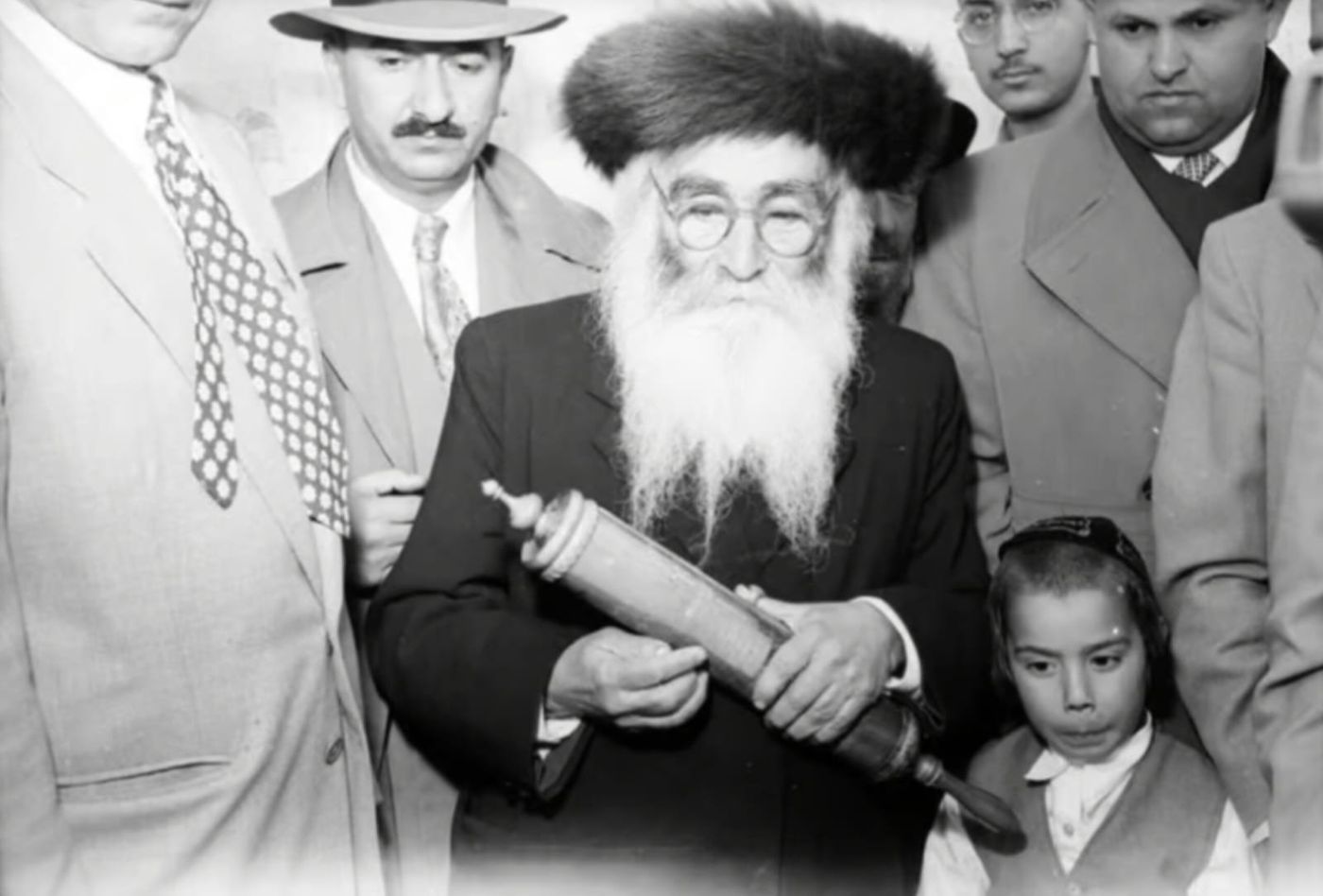 הרב אריה לוין זצ"ל בקריאת מגילה