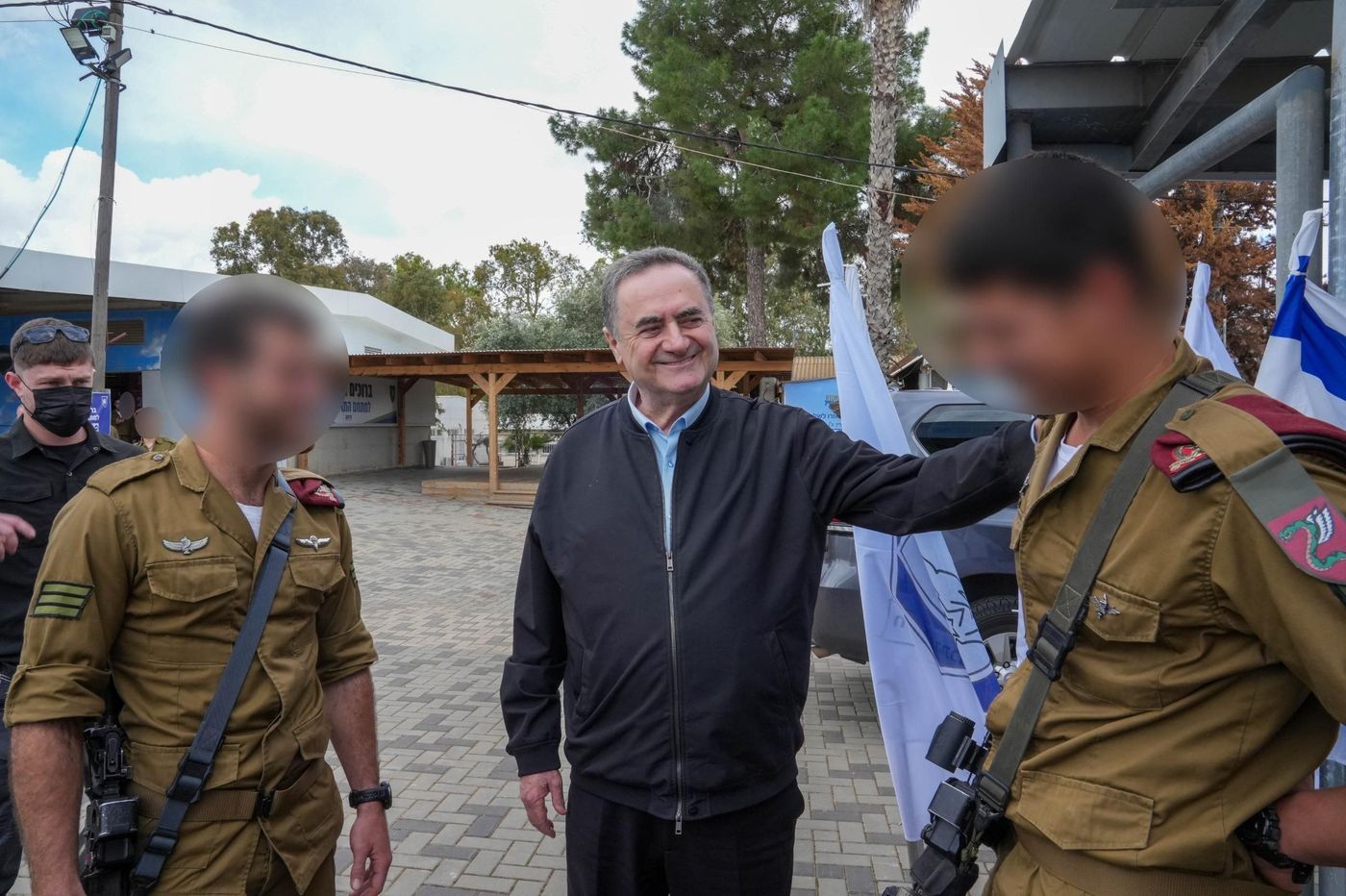 כ"ץ בלשכת הגיוס