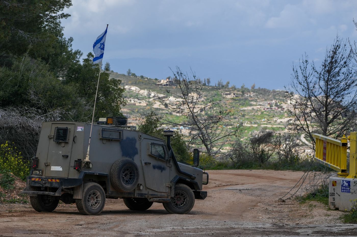 כוח צה"ל בכניסה בגבול לבנון