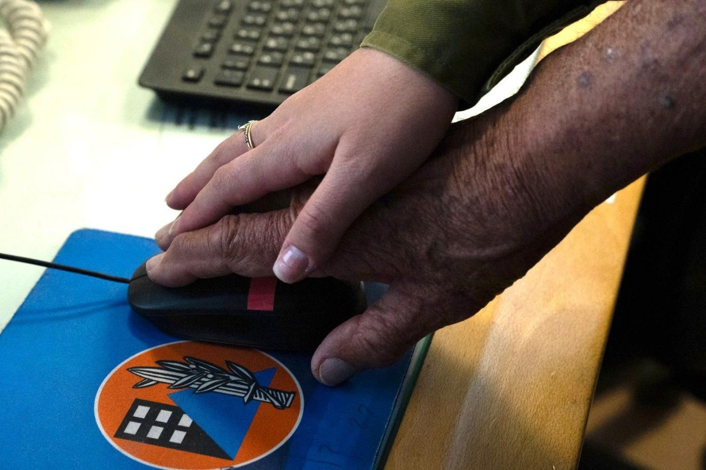 י דור שני לשורדי שואה ונכדתו