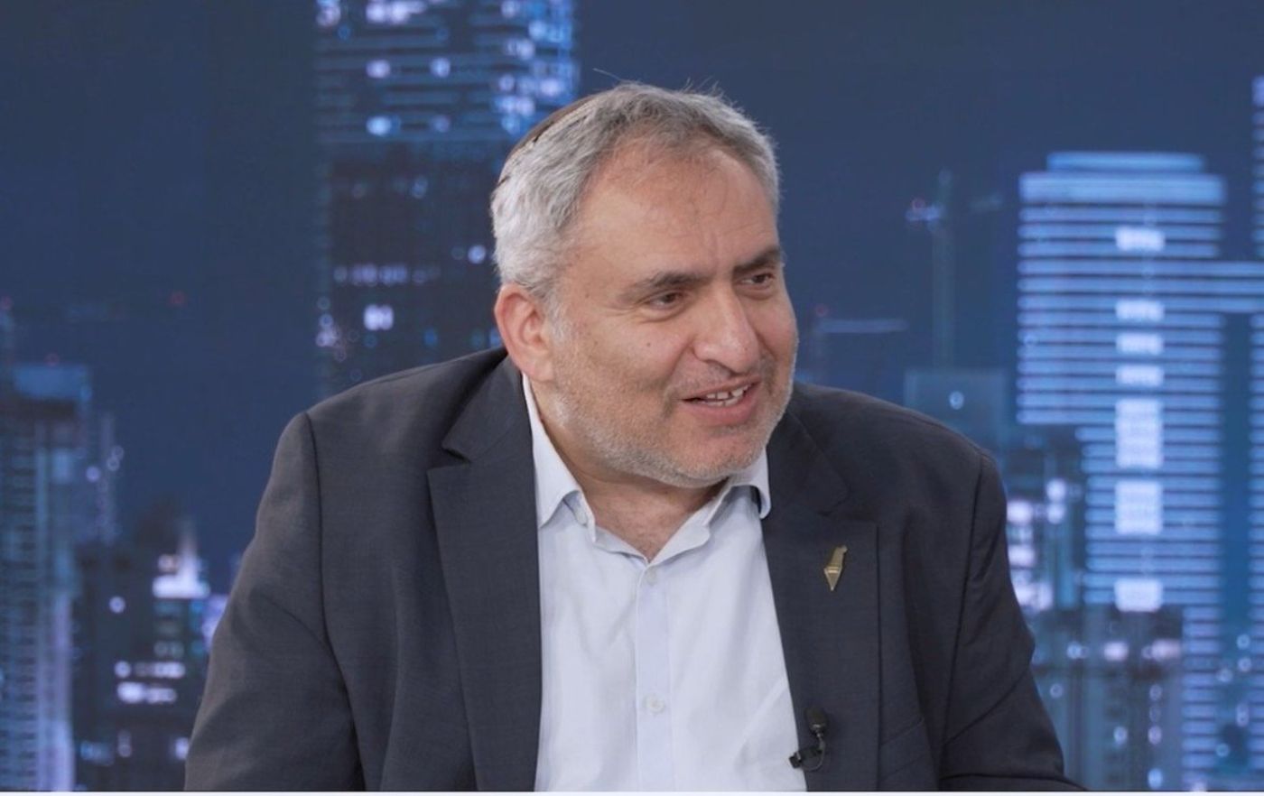 השר זאב אלקין בראיון לכיפות ברזל