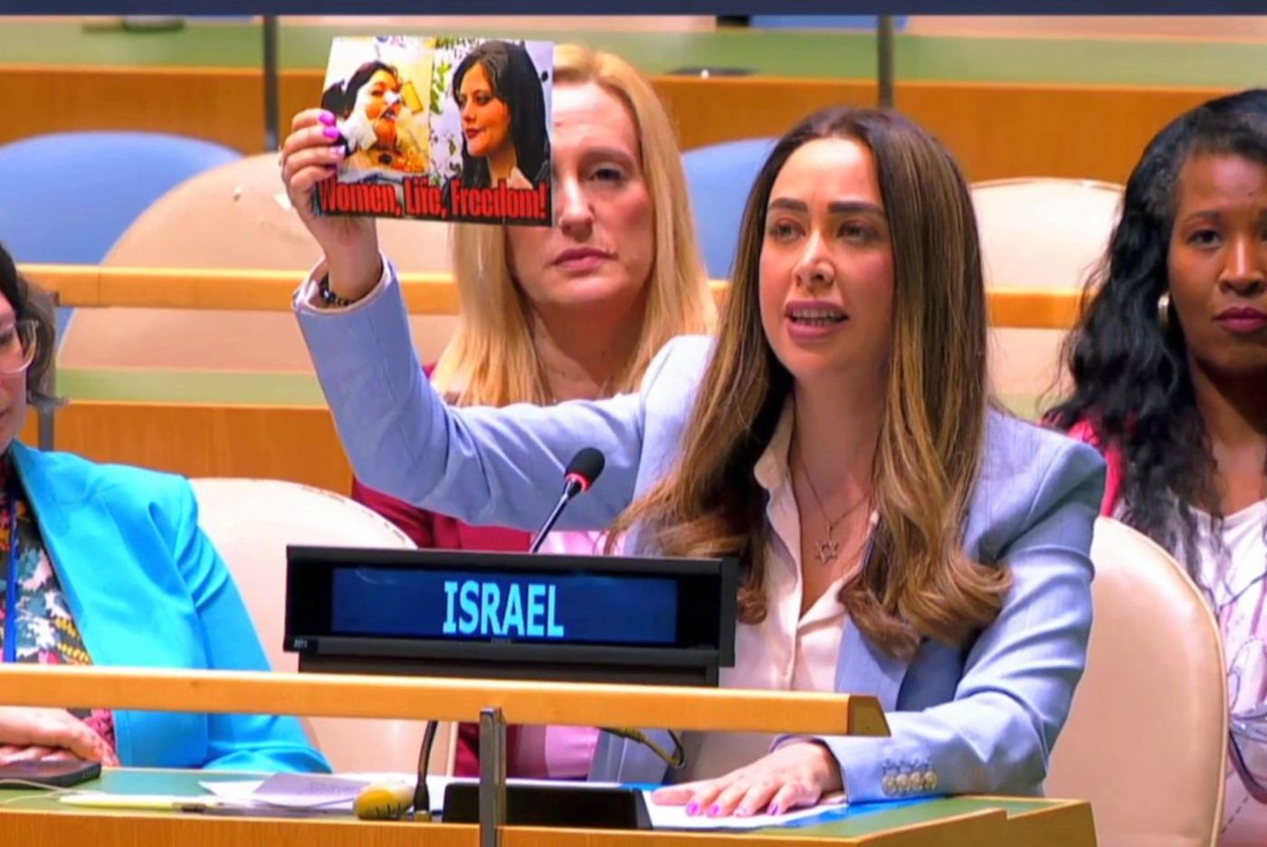 מאי גולן
