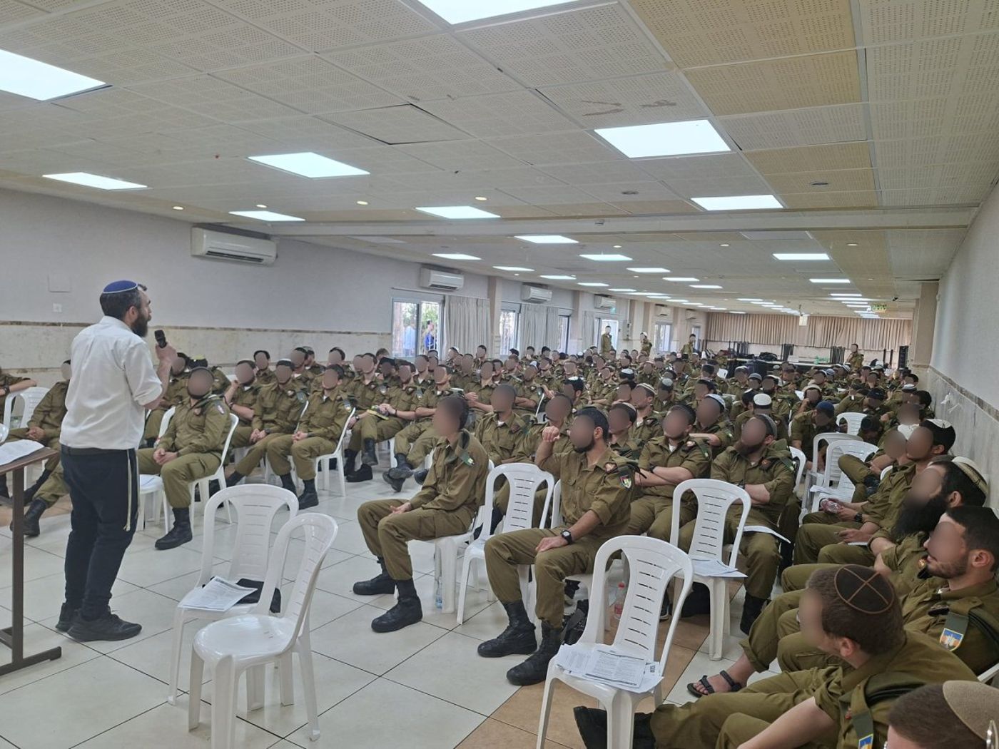 יום הישיבה בשעלבים