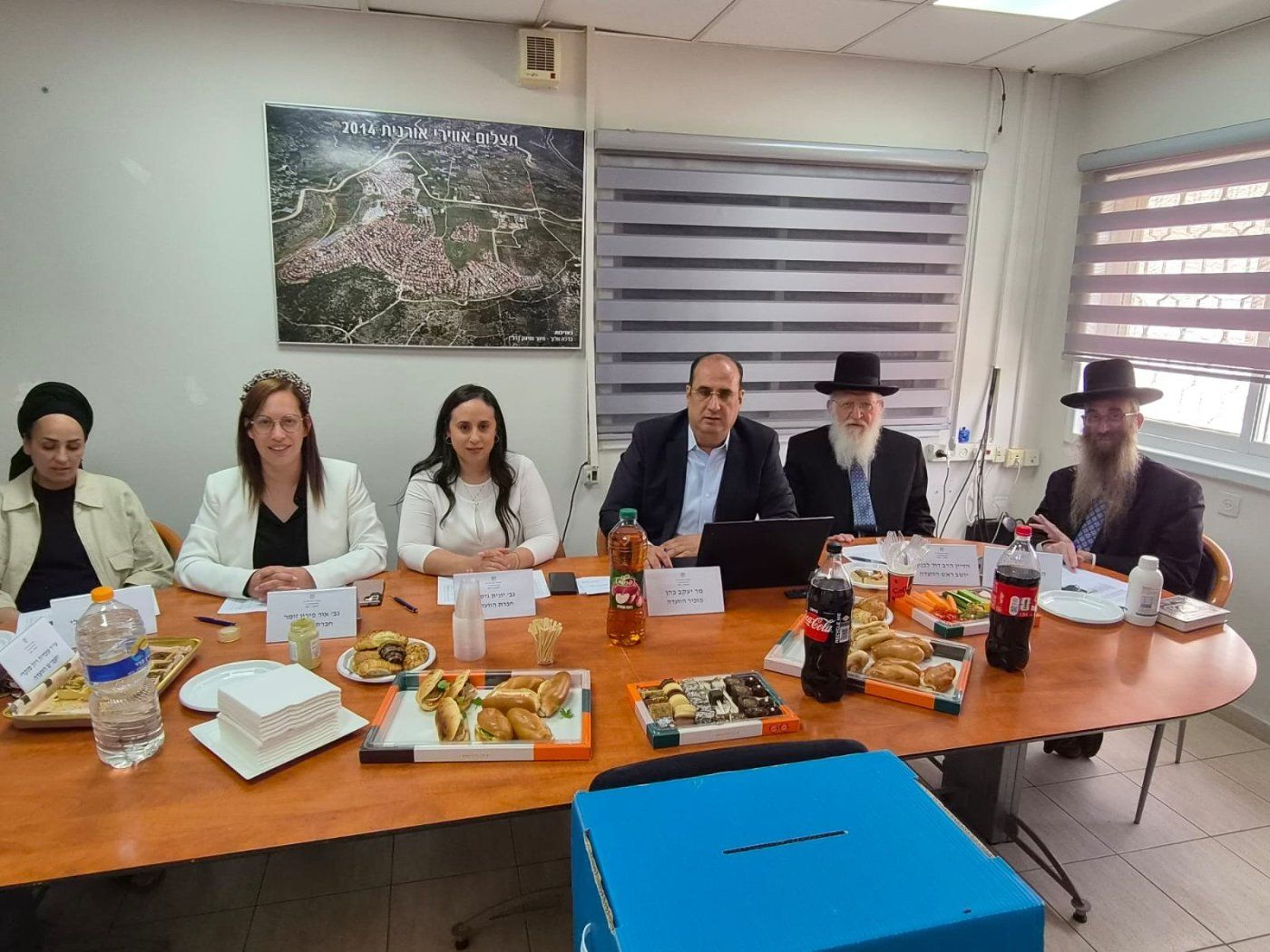 חברי הוועדה