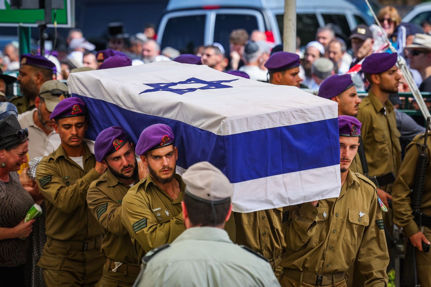 הלוויה צבאית. ארכיון