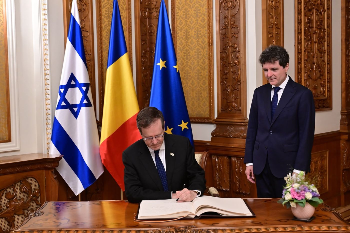 הרצוג ונשיא רומניה