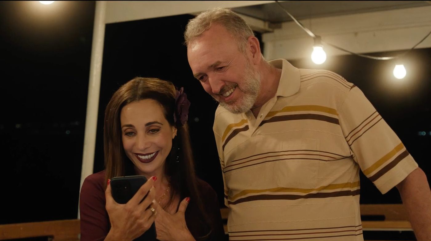 סצנה מתוך "חינה אמריקאית", סרטו הראשון של שלום אסייג כבמאי קולנוע