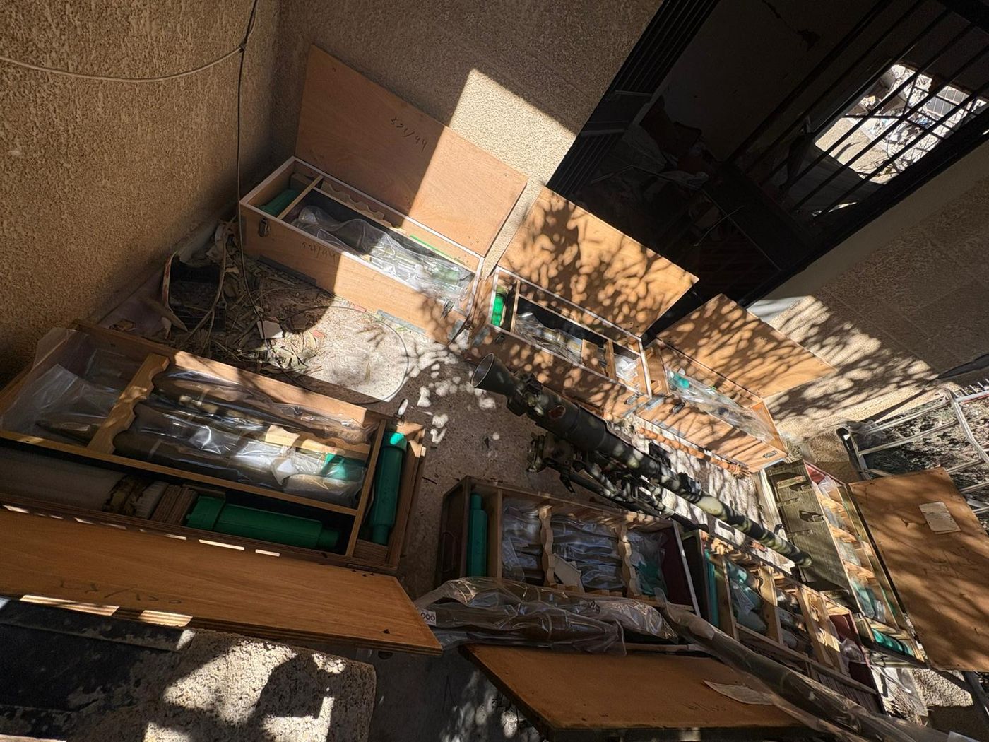 אמצעי לחימה שצה"ל תפס בדרום לבנון