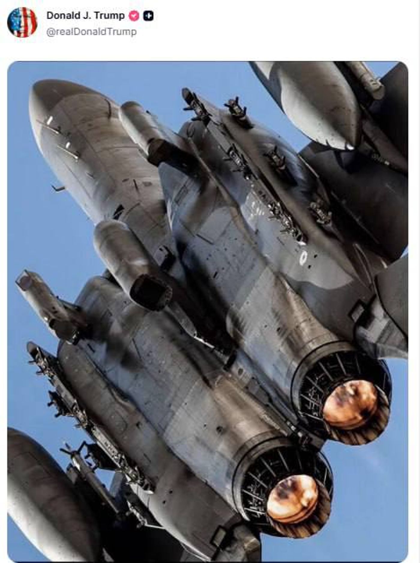 טראמפ מצייץ F-15 מלמטה