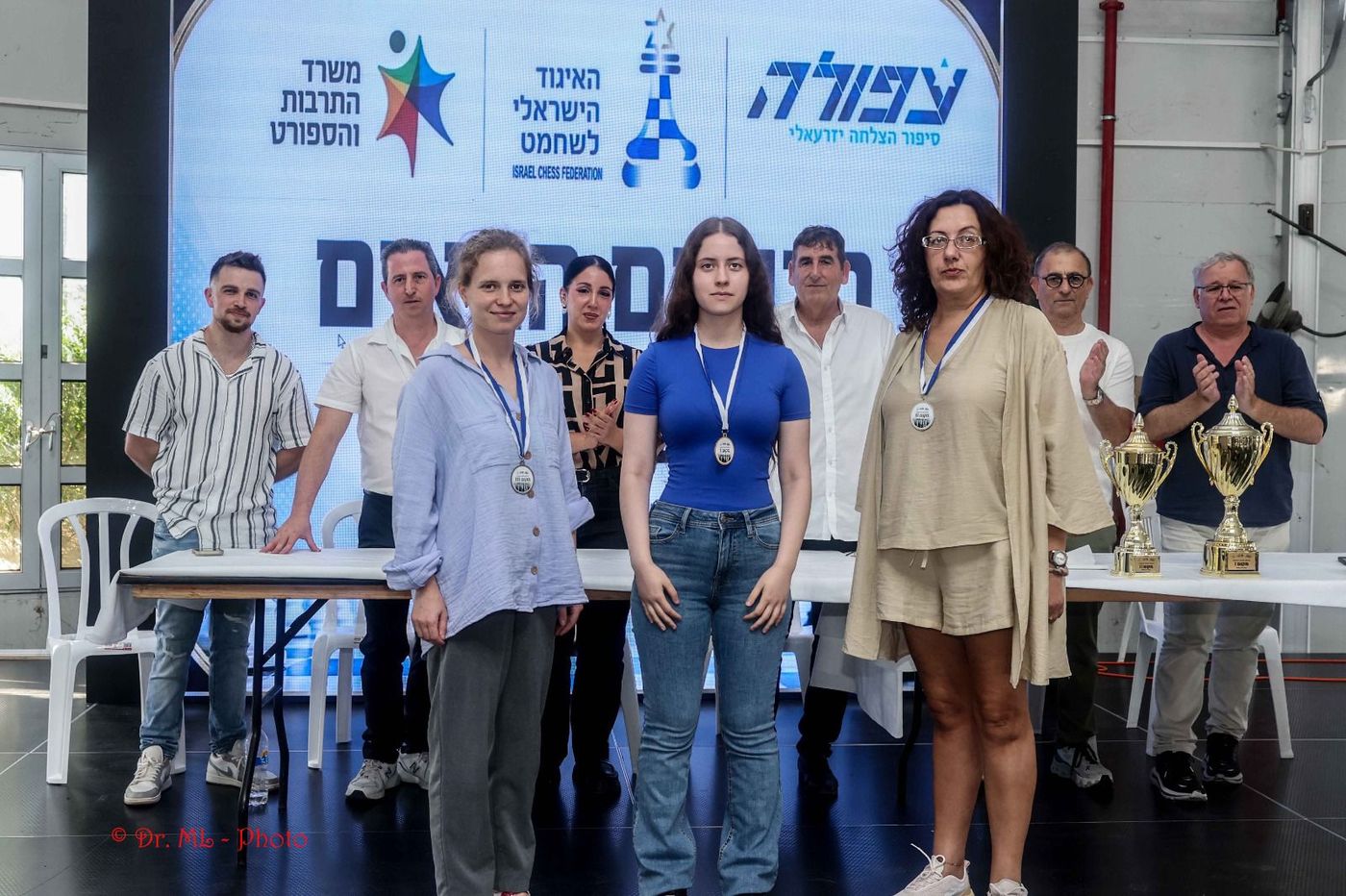 אלופות הנשים