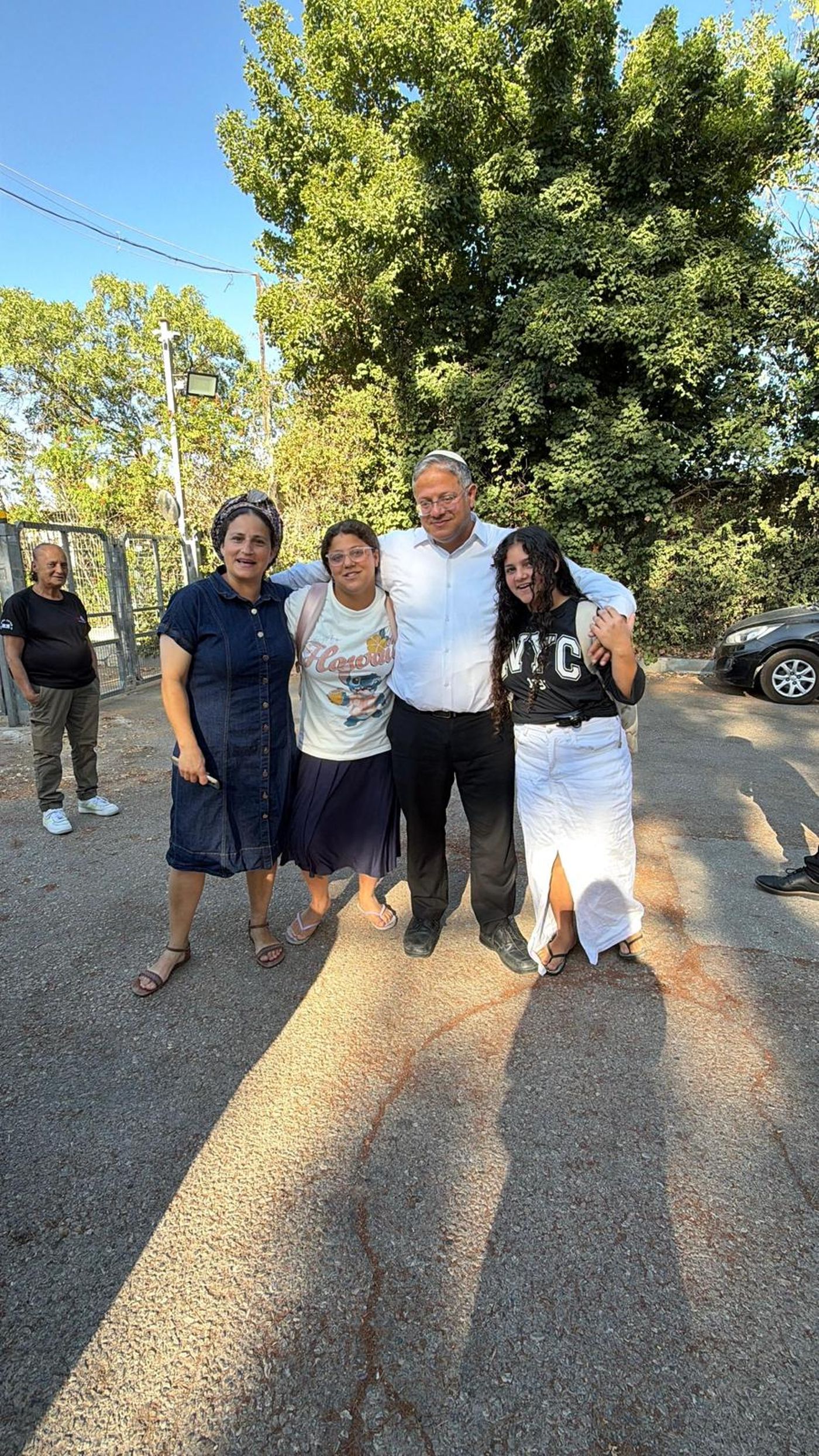 משפחת בן גביר ביום הראשון ללימודים