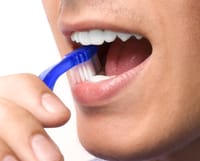 אתם מברישים שיניים או מצחצחים? קבלו טיפים