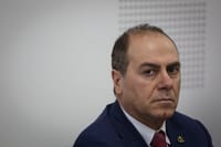 עכשיו זה רשמי: סילבן שלום התפטר מהכנסת