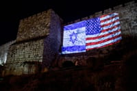 דגל ירושלים על חומות העיר העתיקה