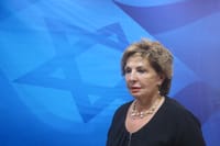 בכירה לשעבר בישראל ביתנו יוצאת נגד ליברמן