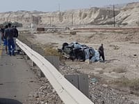 רכב התנגש במעקה בטיחות במצפה רמון: שניים נפצעו