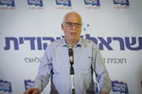 מאחורי הקלעים של התפטרות אורי אריאל
