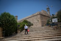 למרות הוואקף: החלה הנגשת מערת המכפלה