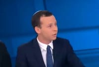 העימות בין עמית סגל לצחי הנגבי ירד לפסים אישיים.צפו