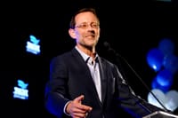 פייגלין נגד כאן: מפרסמים סקרים מטעם היועץ של בנט