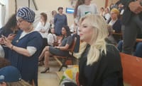 שרה נתניהו לאשתו של הרב רפי: אל תוותרו לאיילת שקד