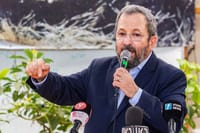 שוב מתנצל: אהוד ברק מתנצל על מהומות אוקטובר