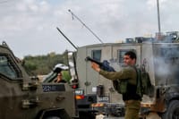 פיגוע דקירה בשומרון: אב ובנו נפצעו קל ובינוני