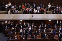הקפאת שכר הח"כים הפכה מצורך לקרב קרדיטים