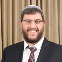 עמדתו של הרב עידו פכטר מנוגדת לתורה