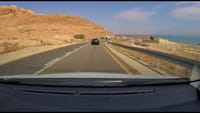 עקפה משאית וכמעט גרמה לתאונה חזיתית. צפו