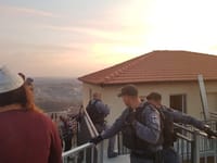 עימותים ביצהר: נריה זארוג נעצר, 3 שוטרים נפצע קל