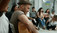 הופעה במקלט: נתן גושן הגיע לשמח את ילדי הדרום
