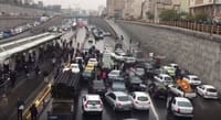 מהומות הדלק באיראן: שוטר נהרג על ידי המפגינים