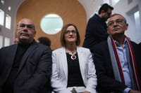 עדכונים חיים מהעליון: דיון הפסילה של היבא יזבק מלרוץ לכנסת