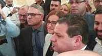 "מחבלת החוצה" • צפו במהומה סביב היבא יזבק